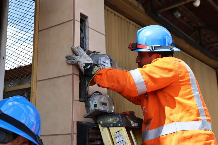 CNFL instala medidores inteligentes en San Francisco de Dos Ríos para recuperar ₡620 millones anuales

 – La nación