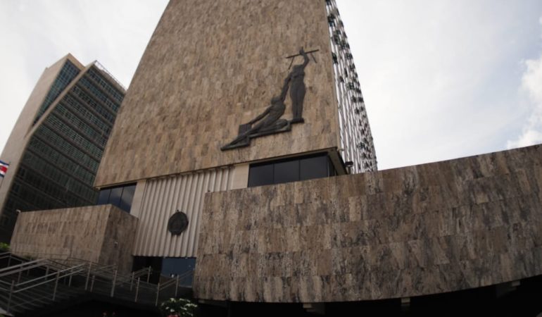 Magistrados de la Corte Suprema y del TSE rendirían cuentas cada año

 – La nación