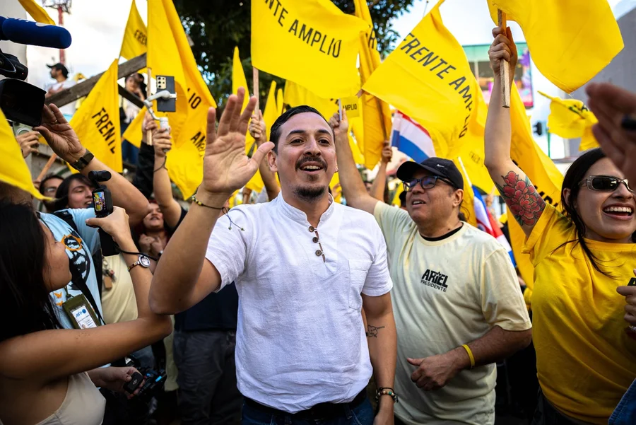 Frente Amplio rechaza el establecimiento de bases militares estadounidenses en el país

 – La nación
