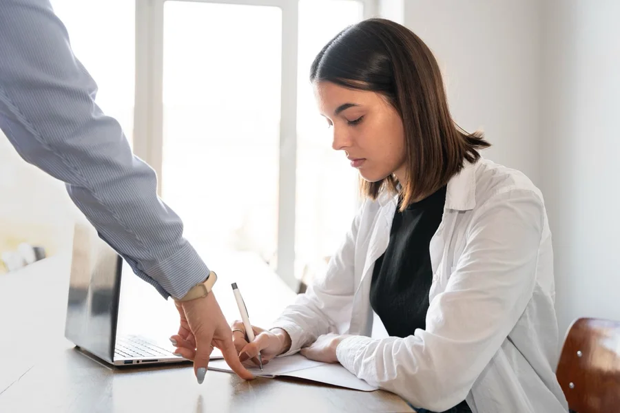 Los ticos entienden inglés, pero no lo hablan… y les está costando el trabajo

 – La nacion