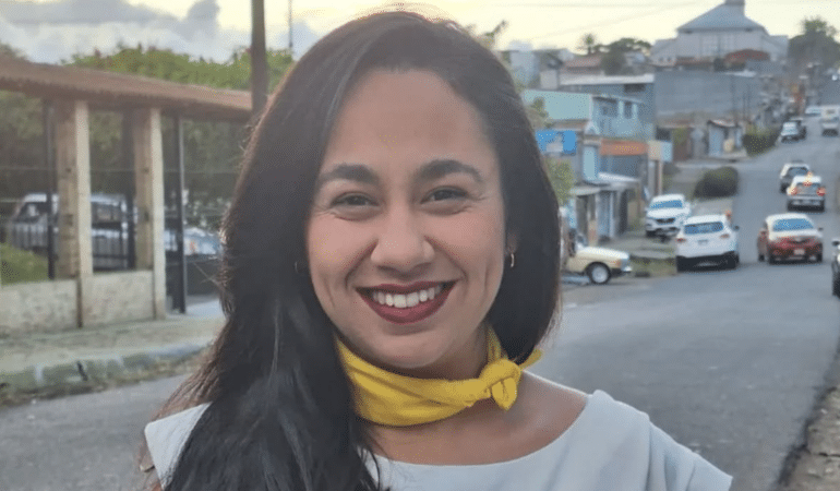 La diputada más joven Joselyn Sáenz Cartago

 – La nación