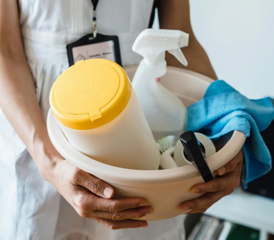 Colegio de Químicos advierte: Los niños en casa aumentan el riesgo de intoxicación por productos de limpieza

 – La nación