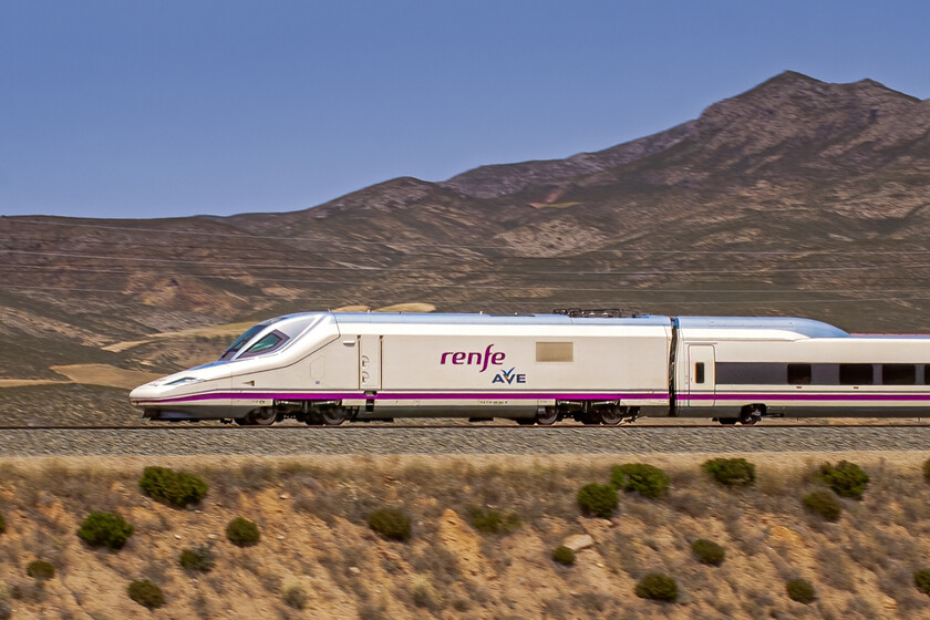 Una web nos confirma que hay 1.000 puntos conflictivos en las carreteras españolas. Y Adif nos demostró que puede bloquearlo en cuestión de horas

 – La nación