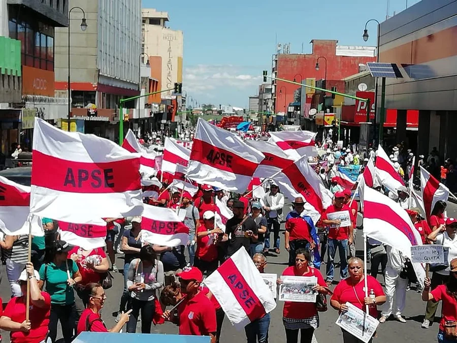 Los educadores con nombramientos legales en el MEP no son delincuentes

 – La nación