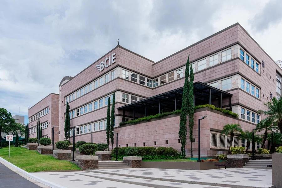 BCIE gestiona nueva reducción de tasas de interés para préstamos del sector público

 – La nación