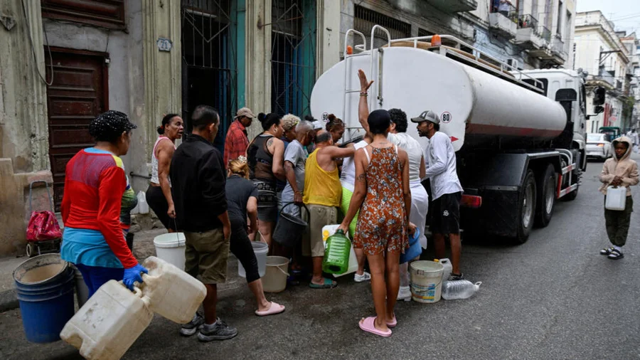 Hasta el 60% de Cuba se quedará este lunes sin electricidad; Rusia intenta aliviar la crisis tras la llegada de un petrolero

 – La nación