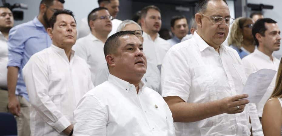 ¿Las disidencias del PLN y el PUSC buscan un puesto en el gobierno de Laura Fernández?

 – La nación