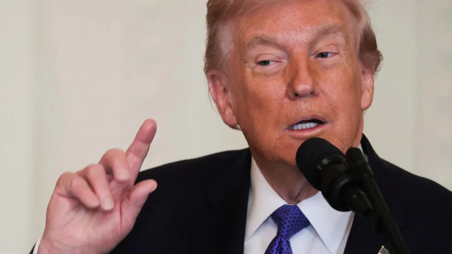 Trump llama “cobardes” a los países de la OTAN

 – La nación