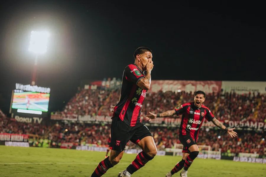 ¿Qué pasó con Alejandro Bran y Kenneth Vargas en el CAR? – La nación