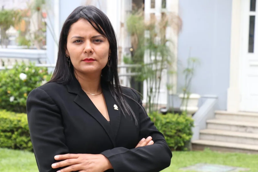 Marulin Azofeifa denuncia a Fabricio Alvarado por presunto abuso sexual

 – La nación