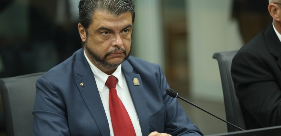 ¿Seguirá Mario Zamora en el Ministerio de Seguridad?

 – La nación