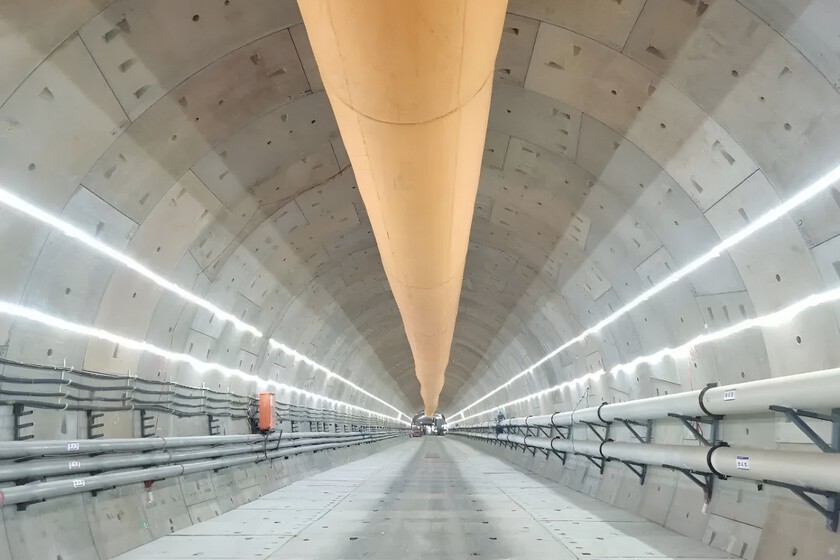 China está construyendo un túnel bajo el mar para su alta velocidad. Ya ha alcanzado mínimos históricos

 – La nación
