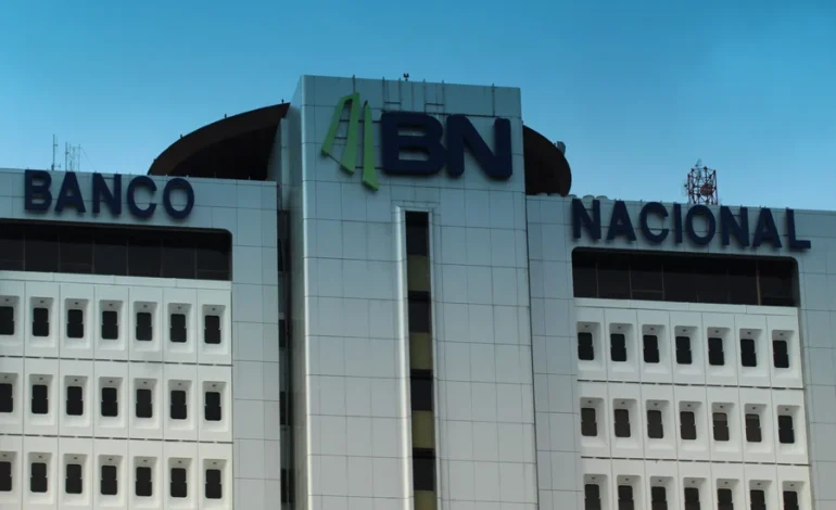 Usuarios del Banco Nación denuncian “desastre y caos” en la implementación del nuevo sistema de acceso digital

 – La nación