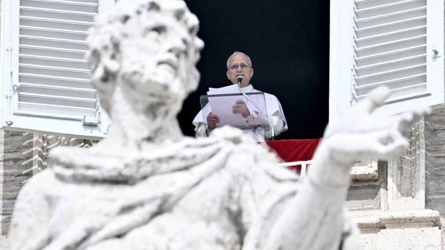 El Papa afirma estar «más cerca que nunca» del pueblo libanés

 – La nación