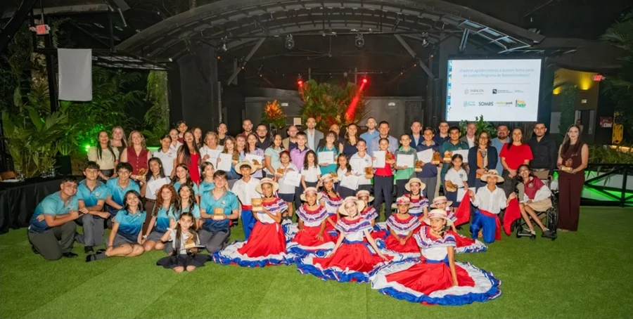 Programa promueve educación e inclusión en La Fortuna con el aporte de visitantes que se involucran con el destino

 – La nacion