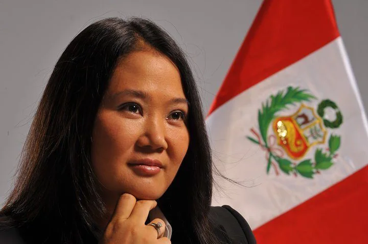 Keiko Fujimori lidera la intención de voto pese al sorpresivo ascenso de Carlos Álvarez

 – La nación